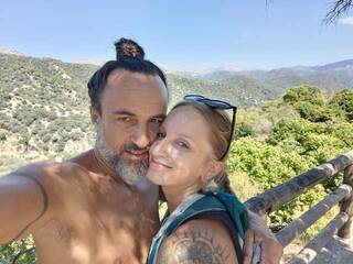 Ερωτική συνομιλία μέσω βίντεο KinkyCommune