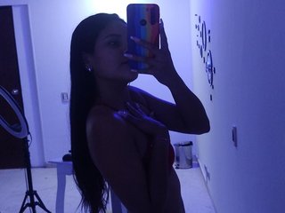 Ερωτική συνομιλία μέσω βίντεο kinkynicolee