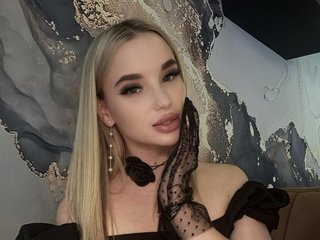 Ερωτική συνομιλία μέσω βίντεο KiraKrox