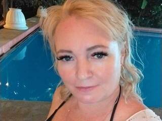 Ερωτική συνομιλία μέσω βίντεο KiskaLeila