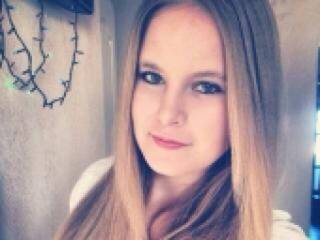 Ερωτική συνομιλία μέσω βίντεο kissa76