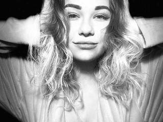 Ερωτική συνομιλία μέσω βίντεο Kittenbabys