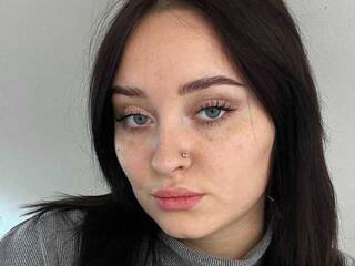 Ερωτική συνομιλία μέσω βίντεο KittiTy