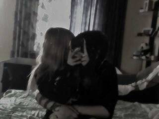 Ερωτική συνομιλία μέσω βίντεο KittyColorfull