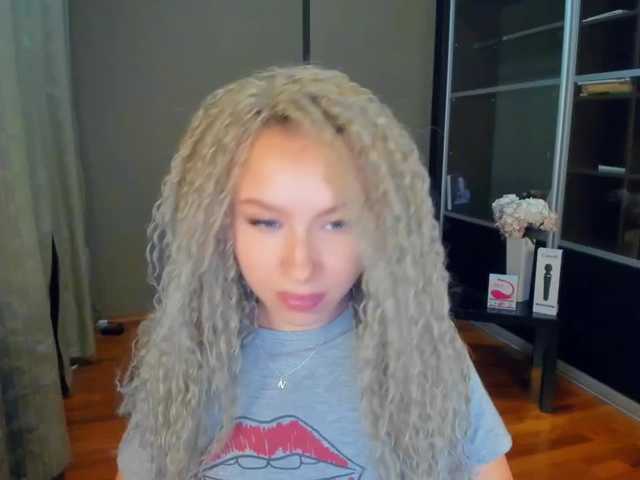 Εκπομπές οθόνης KittyJoyy