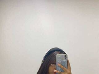 Ερωτική συνομιλία μέσω βίντεο kittyrose3