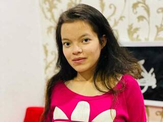 Ερωτική συνομιλία μέσω βίντεο koonny-loor1