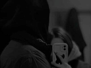 Ερωτική συνομιλία μέσω βίντεο kriisss-1