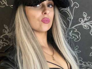 Ερωτική συνομιλία μέσω βίντεο KrisKoskina