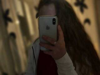 Ερωτική συνομιλία μέσω βίντεο Krisosulka