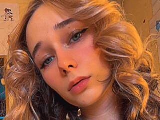 Ερωτική συνομιλία μέσω βίντεο Kriss-add