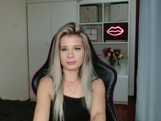 Ερωτική συνομιλία μέσω βίντεο KristineNatural