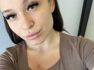 Ερωτική συνομιλία μέσω βίντεο kristinkasiii