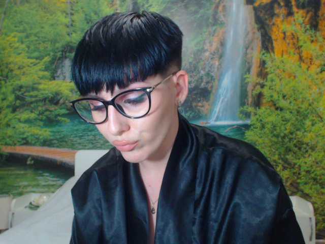 Εκπομπές οθόνης kylewhite05