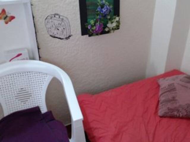 Εκπομπές οθόνης KylieDaniiels