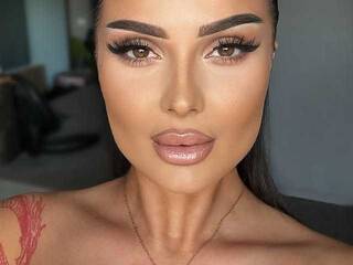 Ερωτική συνομιλία μέσω βίντεο KylieSpicey