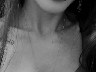 Ερωτική συνομιλία μέσω βίντεο Lady-by-billion