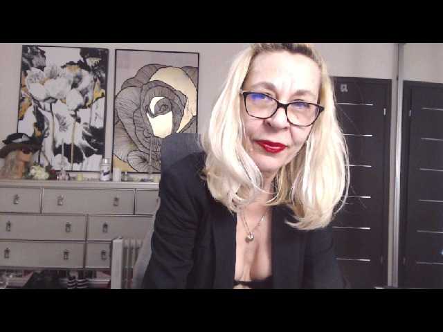 Εκπομπές οθόνης LadyAnais