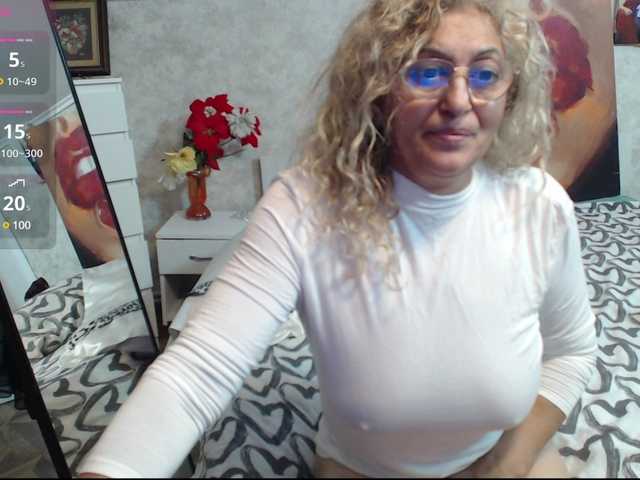 Φωτογραφίες ladydy4u ,, 30 tit,, 50 ass ,,10 feet ,,20 c2c ,, 500 naked ,, 1000 squirt ,, 2000 anal,, ,blow1job,,20