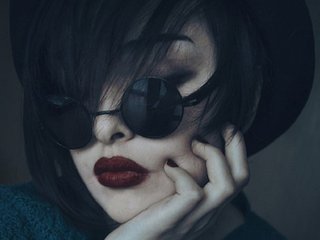 Ερωτική συνομιλία μέσω βίντεο ladyvamp18