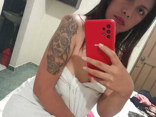 Ερωτική συνομιλία μέσω βίντεο LaFresitaa