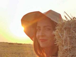 Ερωτική συνομιλία μέσω βίντεο Ev-ge-sha