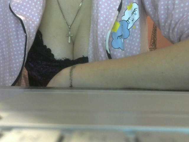 Εκπομπές οθόνης t_w_i_n_k_l_e