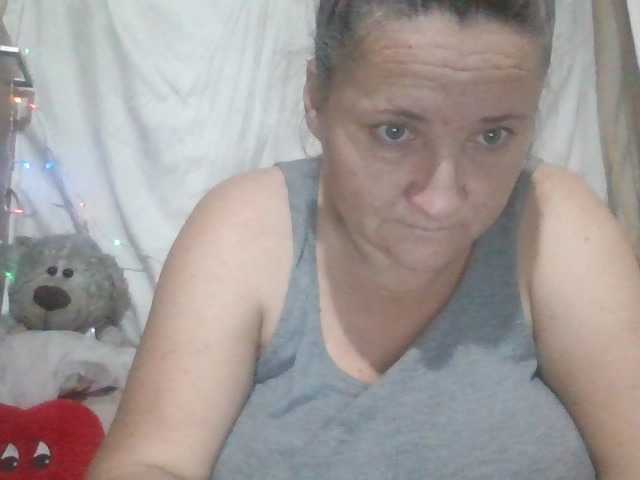 Φωτογραφίες LaraXXX33 Hello Today my bigg boobs are just 10 tok if u want see more I have menu try it!!