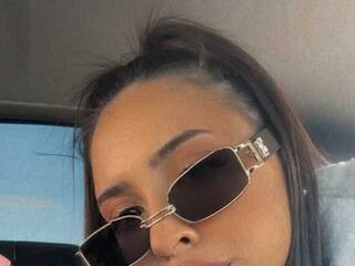 Ερωτική συνομιλία μέσω βίντεο LarynBlackCat