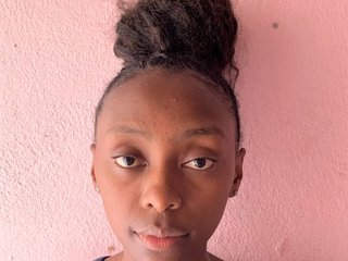 Ερωτική συνομιλία μέσω βίντεο LatishaForYou