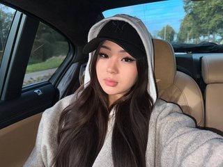 Ερωτική συνομιλία μέσω βίντεο LatrishaAltigs