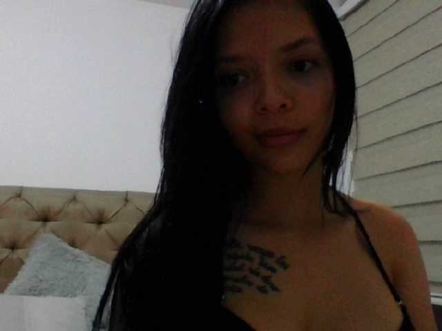 Φωτογραφίες laurajurado welcome to me room. im laura tell meI am to please you in every way ..300 sexy strip naked. PVT ON