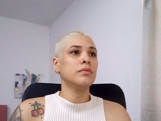 Ερωτική συνομιλία μέσω βίντεο LauraR