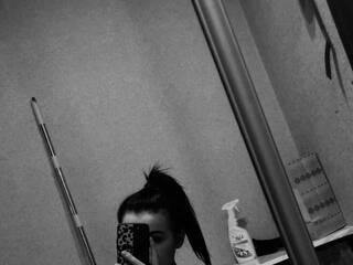 Ερωτική συνομιλία μέσω βίντεο Laurie-Mindy