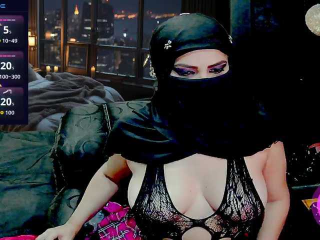 Εκπομπές οθόνης LaylaMustafa