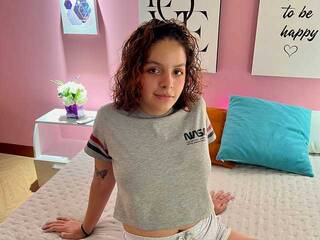 Ερωτική συνομιλία μέσω βίντεο LayylaMoon