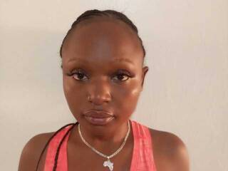 Ερωτική συνομιλία μέσω βίντεο Leanie