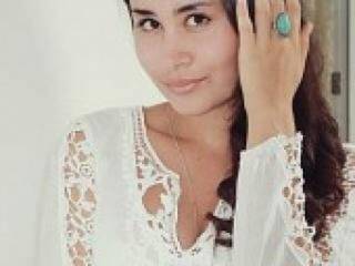 Ερωτική συνομιλία μέσω βίντεο leillaa