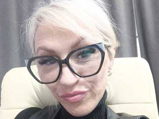 Ερωτική συνομιλία μέσω βίντεο LekSae