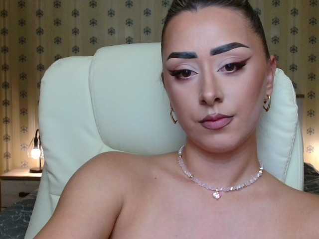 Εκπομπές οθόνης KellyEdith6