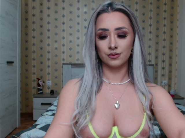 Εκπομπές οθόνης KellyEdith6