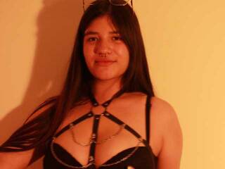 Ερωτική συνομιλία μέσω βίντεο LeslieNK