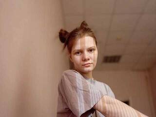 Ερωτική συνομιλία μέσω βίντεο Lesya-Girl