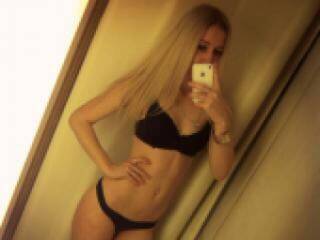 Ερωτική συνομιλία μέσω βίντεο levalerie