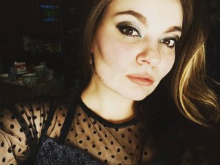Ερωτική συνομιλία μέσω βίντεο levisslevissloveleviss4l