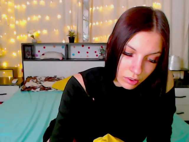 Φωτογραφίες LexyWave Its getting cold darling, save me with your warmth♥♥♥ Fav tips 8 18 100 666 #cum #brunette #bigass #smalltits #cute #lovense #lush