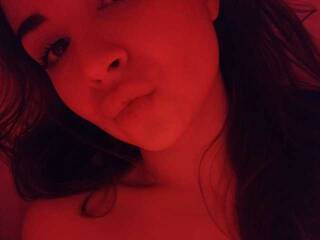 Ερωτική συνομιλία μέσω βίντεο Lika-Indica