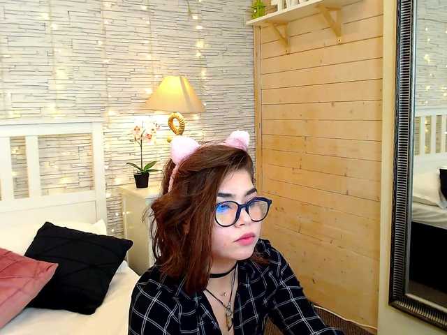 Εκπομπές οθόνης Like-Lucy