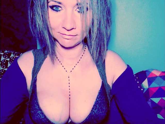 Εκπομπές οθόνης Lilly666