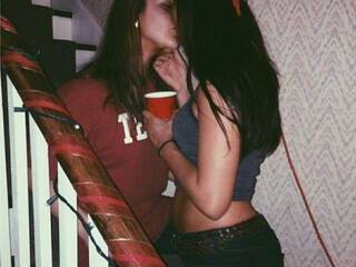 Ερωτική συνομιλία μέσω βίντεο Lilo_Ruby_Meow